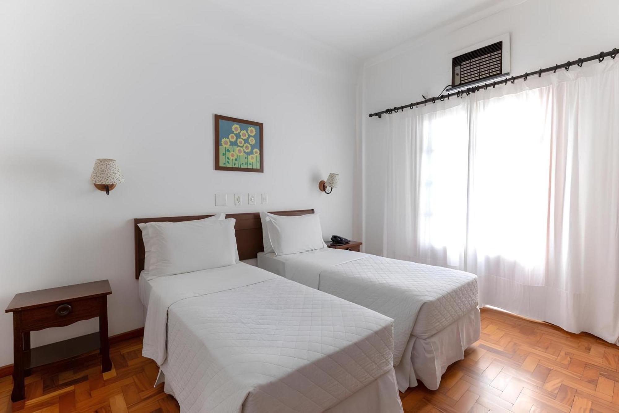 Voa Hotel Uniao กาชัมบู ภายนอก รูปภาพ